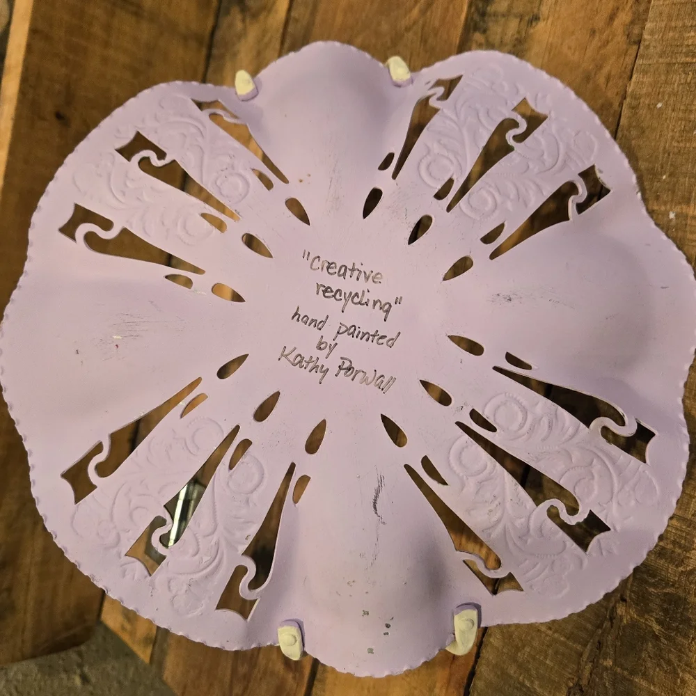 Upcycled vtg metal basket lavender flowers handpainted